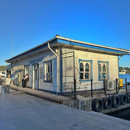 Вилла Bosphorus Arnavutkoey 5br For 12 Guests *
