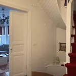 Bosphorus Arnavutkoey 5br For 12 Guests Villa